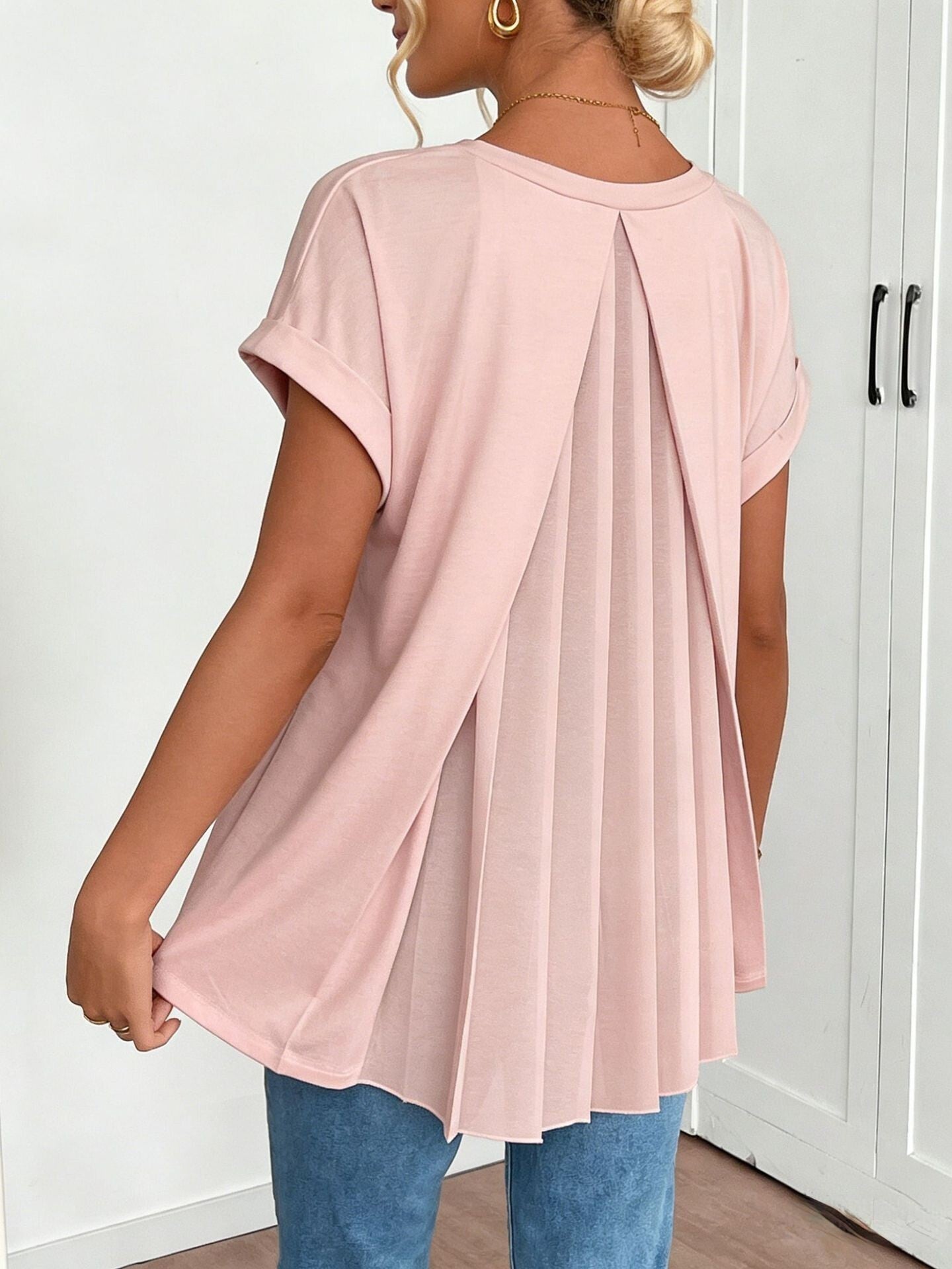 Thea Pleated Tunic Blouse with Loose Fit and Narrow Binding - Pink