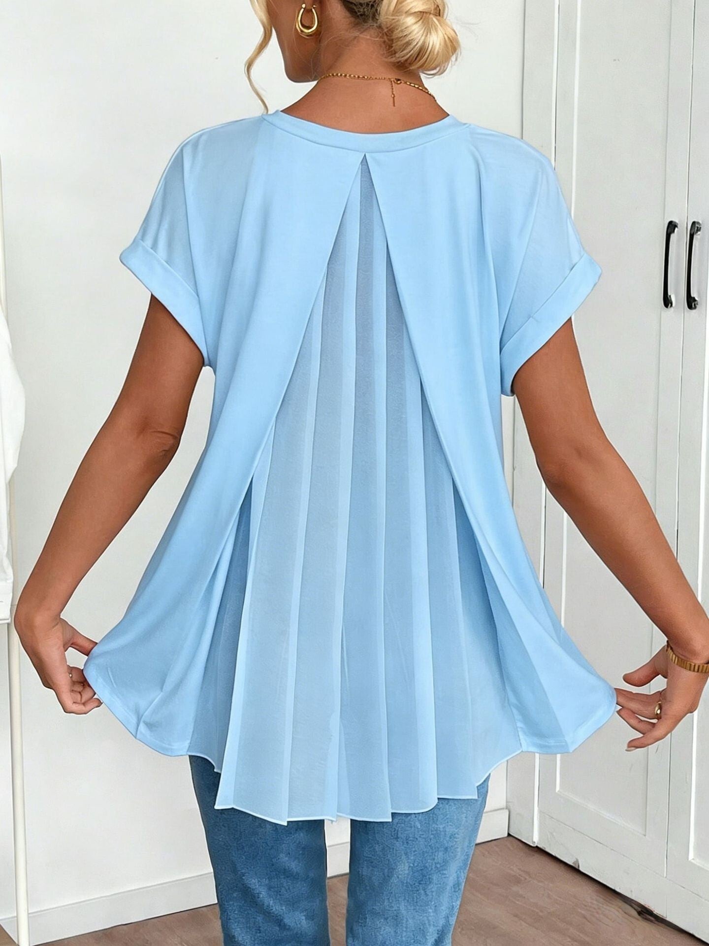 Thea Pleated Tunic Blouse with Loose Fit and Narrow Binding - Light Blue