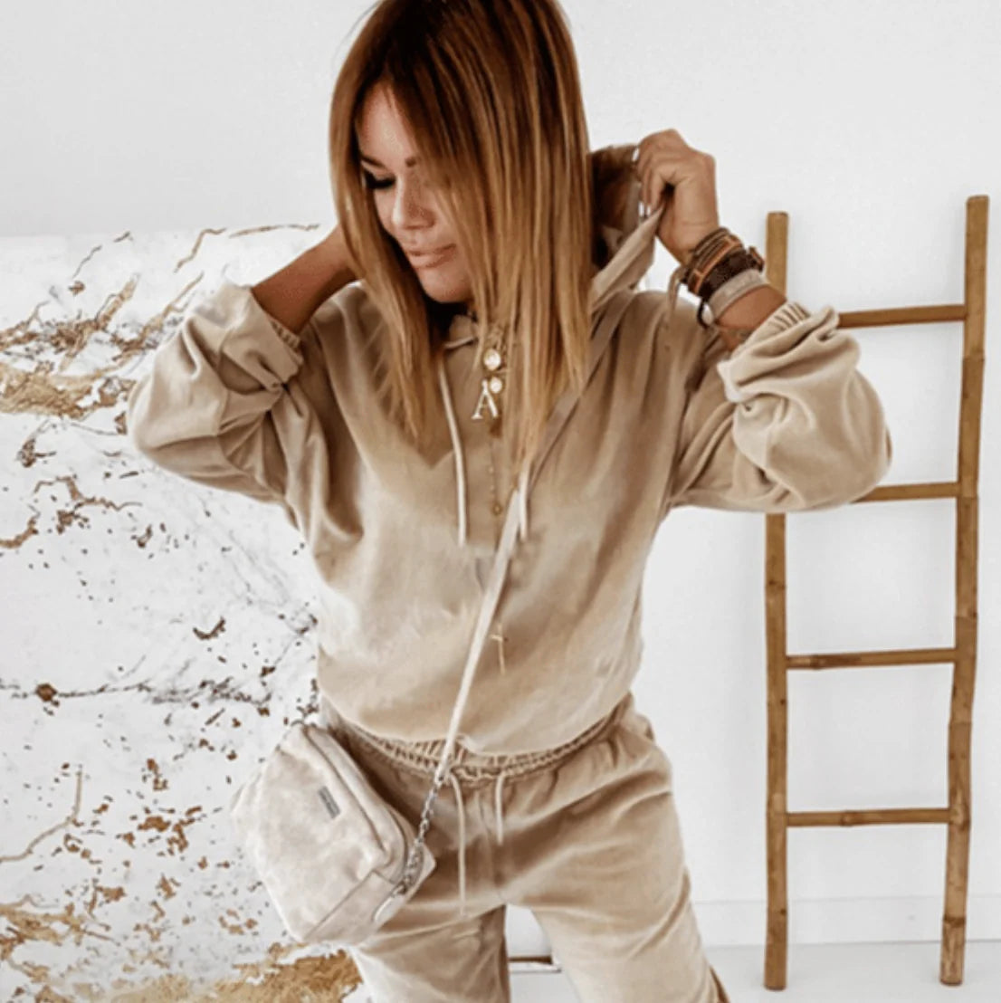 Women’s Velour Loungewear Set Casual Hoodie and High-Waisted Joggers 1